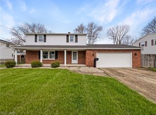 1330 Douglas Ct, Lorain, OH 44053