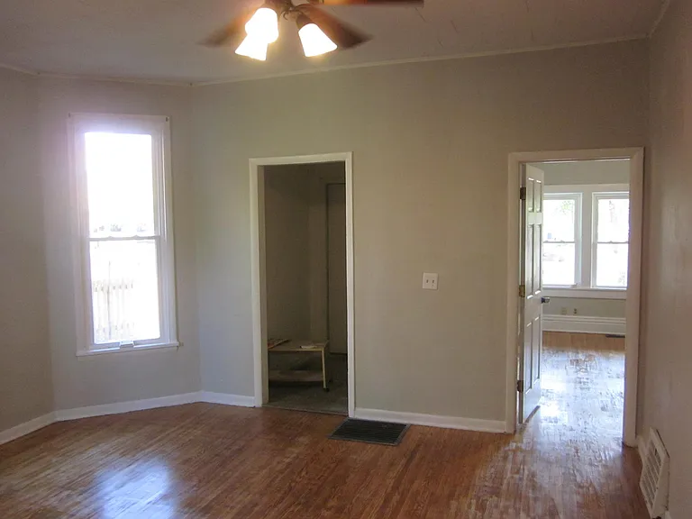 412 W 26th St #1 — Photo 4