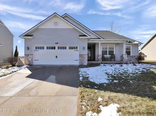 1219 Wildflower Dr, Holt, MI 48842