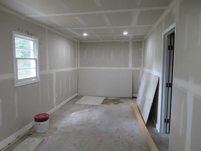 1806 Powhatan Ave — Photo 40