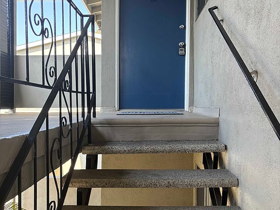 3rd image of 8882 Cerritos Ave #D3