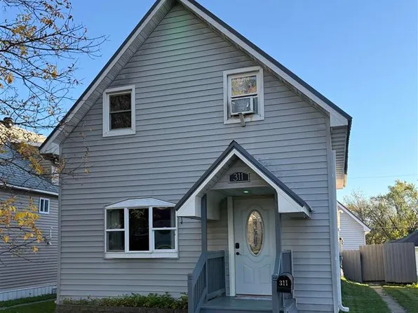 311 W 2nd Ave N, Aurora, MN 55705