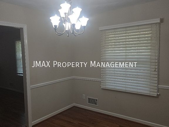 3rd image of 2643 Willowlawn St