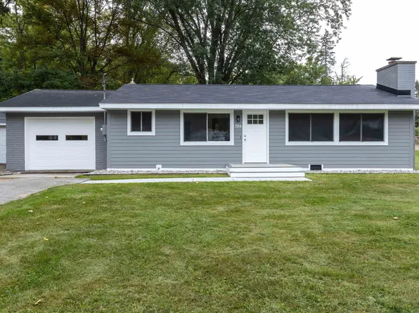 704 Prairie Creek Dr, Midland, MI 48640
