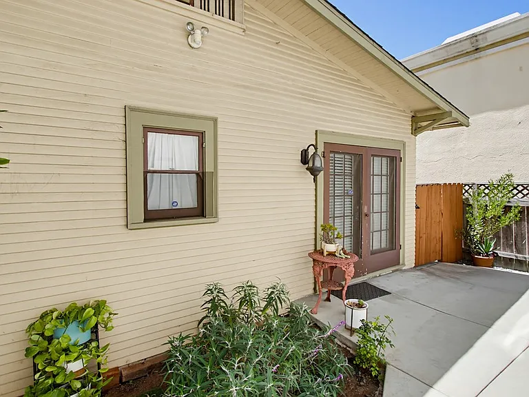 4081 1st Ave — Photo 29