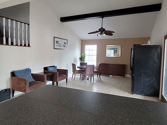 5th image of 5709 Avenida Silla #8