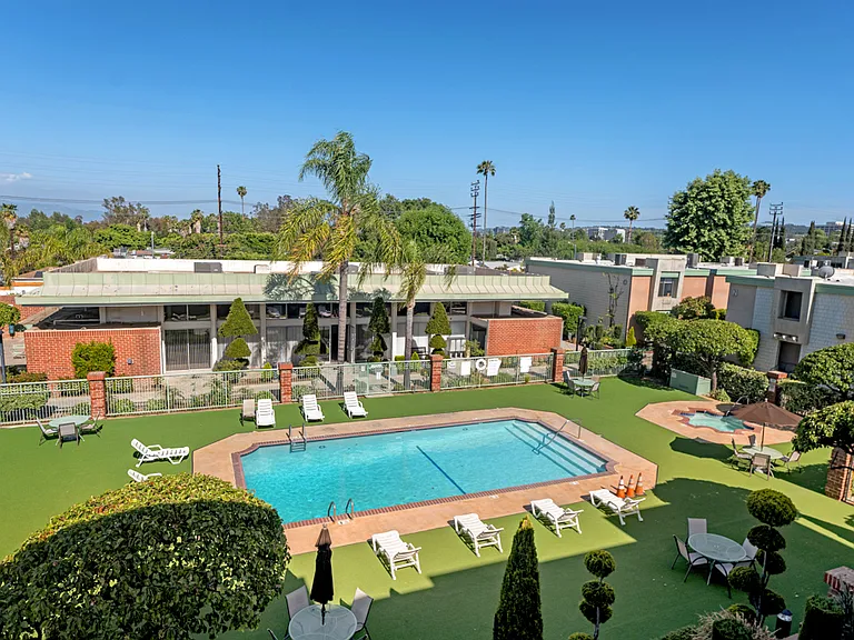 5301 Balboa Blvd #Q302 — Photo 14