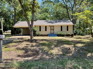 3258 Meadow Lane Dr, Jackson, MS 39212