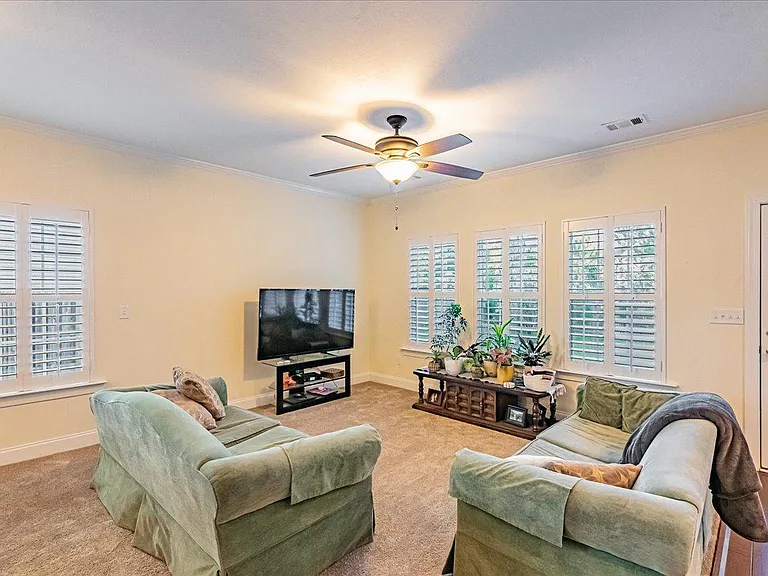 531 Brantley Cove Cir — Photo 32