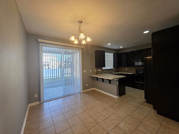 5th image of 563 Ryker Way #563