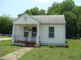 710 Staley St, Burlington, NC 27217