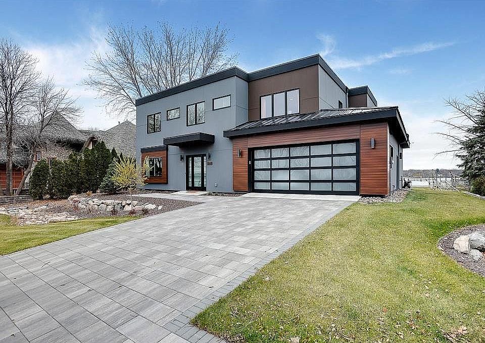1st image of 2860 Evergreen Ln N