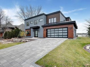 2860 Evergreen Ln N, Plymouth, MN 55441