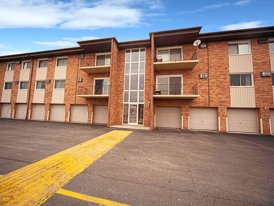 1st image of 4124 W 98th St APT 206