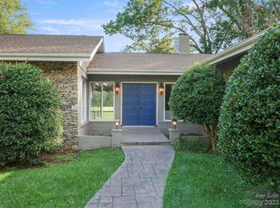 206 Newport Rd, Hendersonville, NC 28739