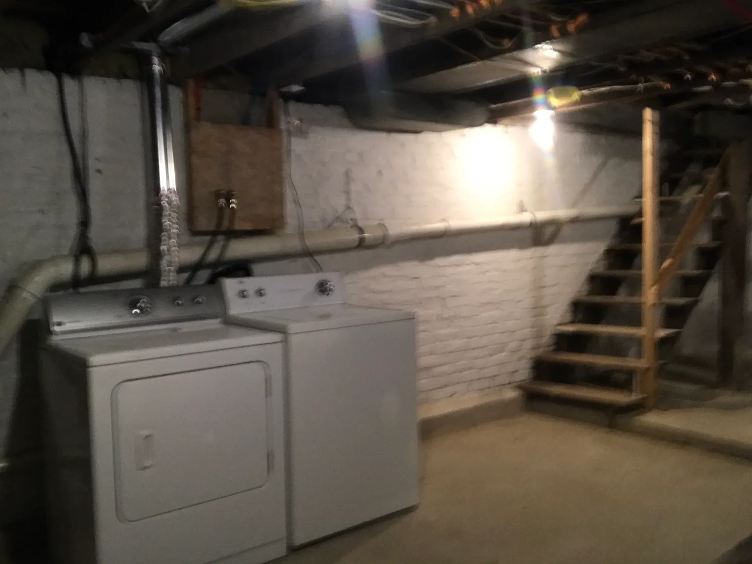 5 bed, 1644 sqft, $3,300 — Photo 2