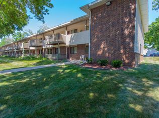 1742 Bennett Dr APT 26, West Des Moines, IA 50265