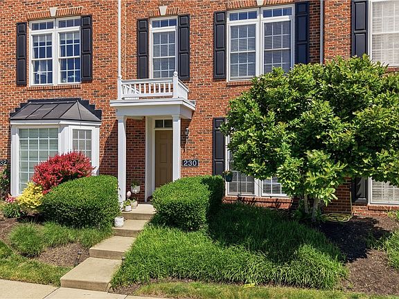 3rd image of 230 Park Square Ln