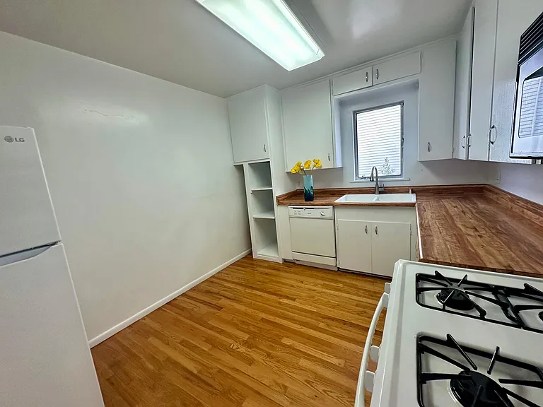 4133 Georgia St #4133 — Photo 12