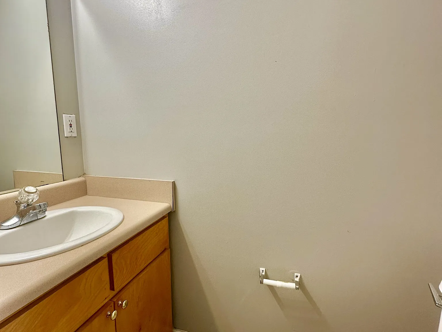 1314 Hasting Dr - Apt. C5 — Photo 4