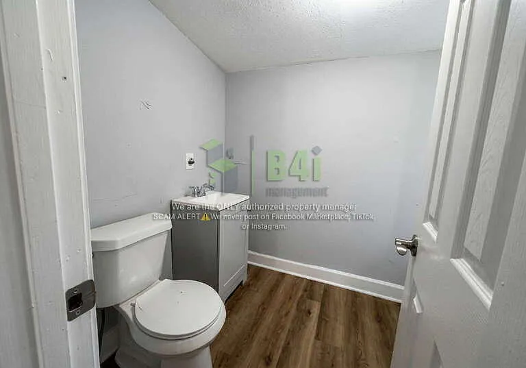 204 E Crovat St — Photo 13
