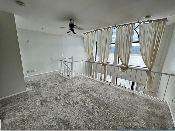 3rd image of 23 Water Grant St APT 10C
