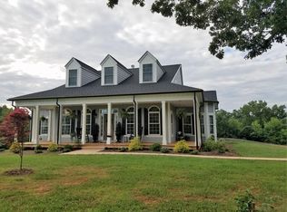 315 Ellis Rd, Hardy, VA 24101