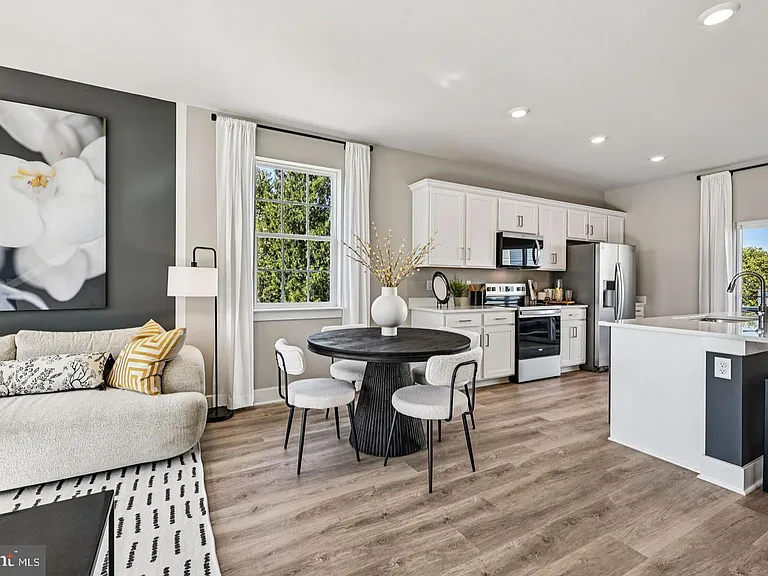 1805 Harvest Dr — Photo 33