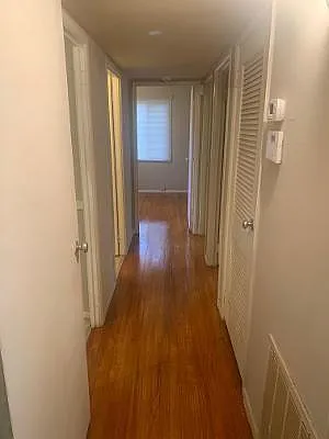 1411 Greenbrier Dr — Photo 6