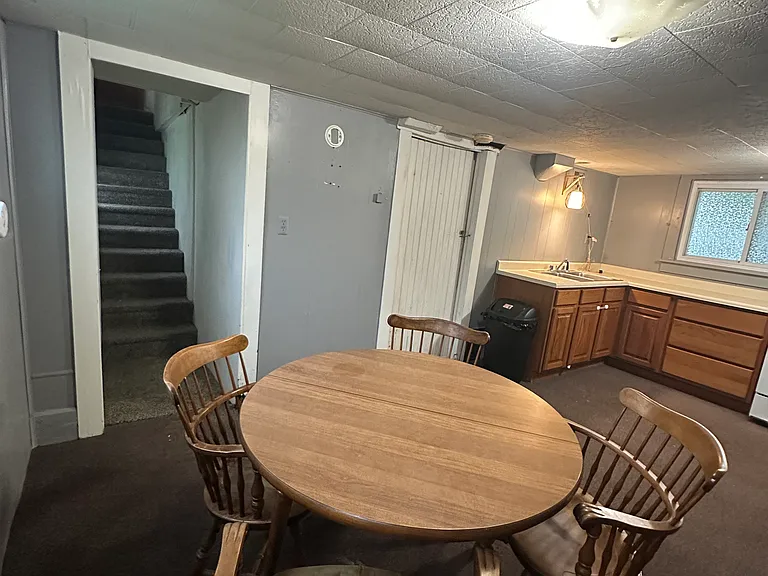 115 E Pike St — Photo 8