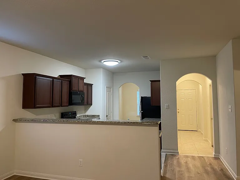 1206 Arizona Dr — Photo 4
