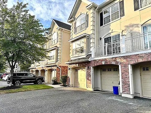 Building Photo - 144 Osprey Ct #144