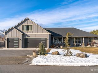 2784 NW Arlenes Ct, East Wenatchee, WA 98802