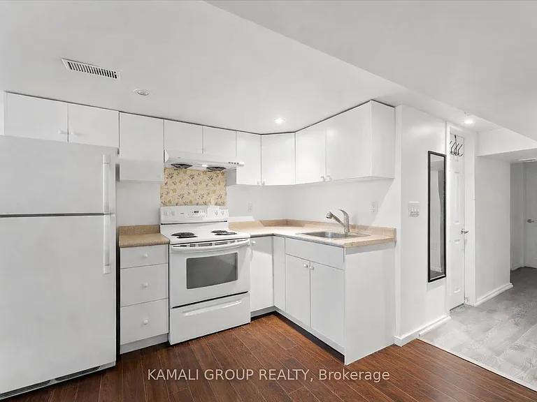 100 Sheldon Ave #BASEMENT — Photo 6
