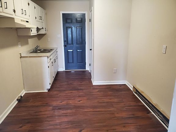 5th image of 6439A Applecross Ave #A