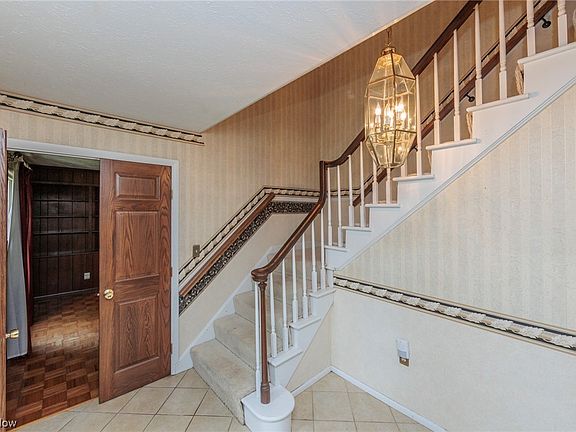 3rd image of 30995 Clinton Dr