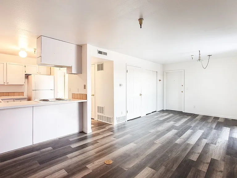 1660 Upper Ironhorse Loop #G5 — Photo 3