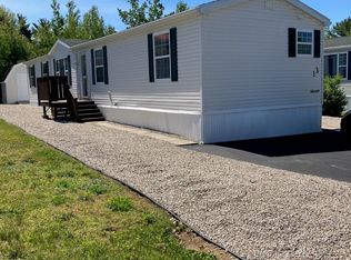 13 Thomson Dr, Bridgewater, NS B4V4E1
