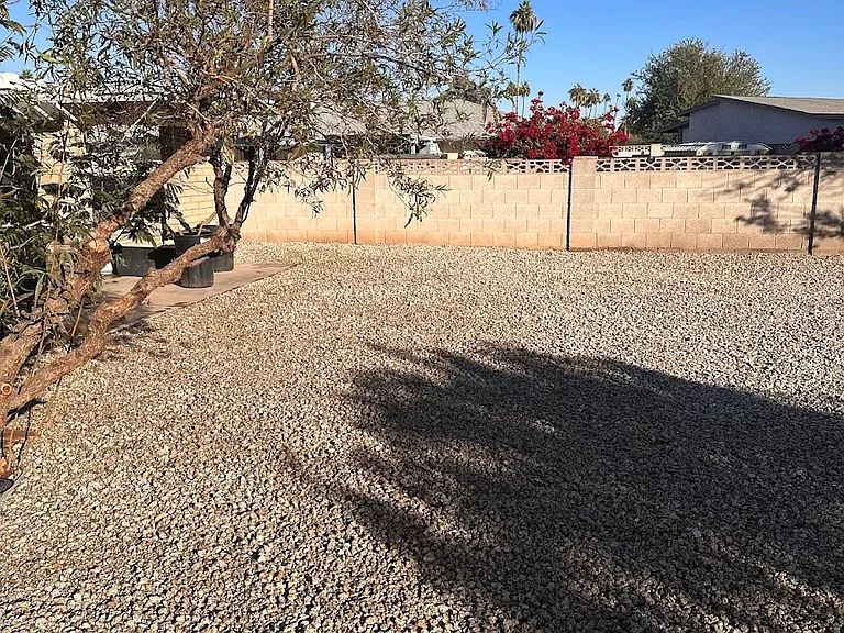 1825 E Fremont Dr — Photo 11