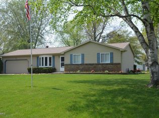 56888 Bow Dr, Three Rivers, MI 49093