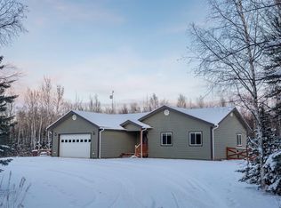 1800 Creekside Dr, Delta Junction, AK 99737