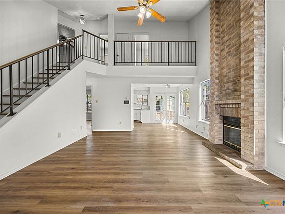 4th image of 2914 San Jacinto Rd