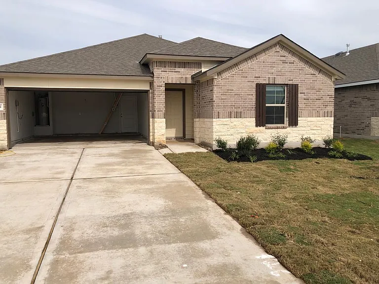 8024 Front 9 Ln — Photo 1