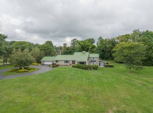 2 Westgate Rd, Uniontown, PA 15401