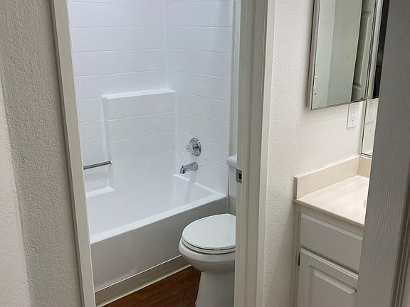 3rd image of 2043 Charle St APT A7