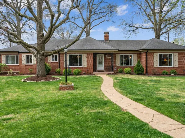7074 Whitworth Ct, Saint Louis, MO 63123