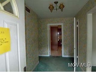 2nd image of 18 Willowbrook Dr