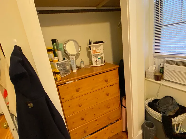 58 Queensberry St #8 — Photo 8