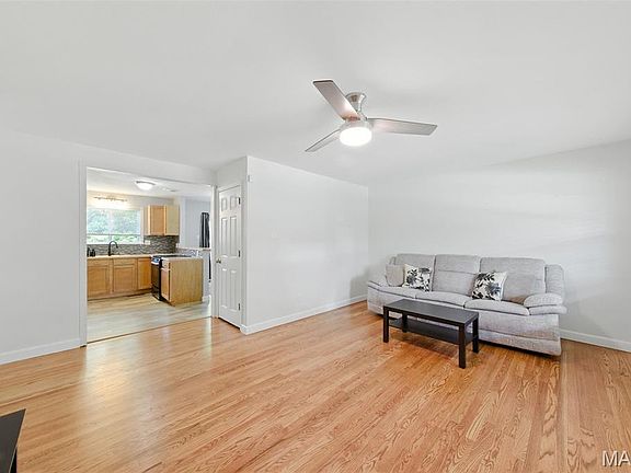 3rd image of 2816 Glenway Dr