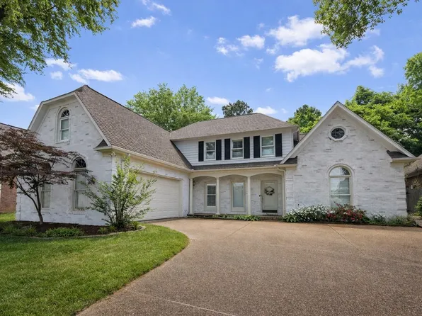 1707 Goldsmith Ct, Collierville, TN 38017